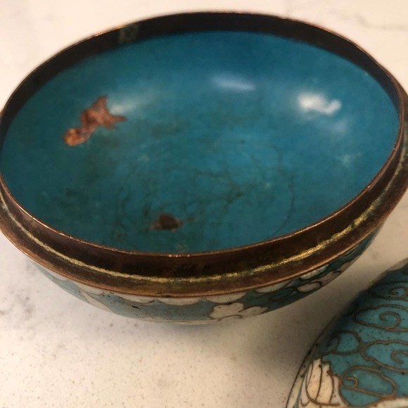 Antique Chinese Cloisonne Lidded Trinket Box - Picture 6 of 10